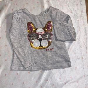 Gray long sleeve shirt